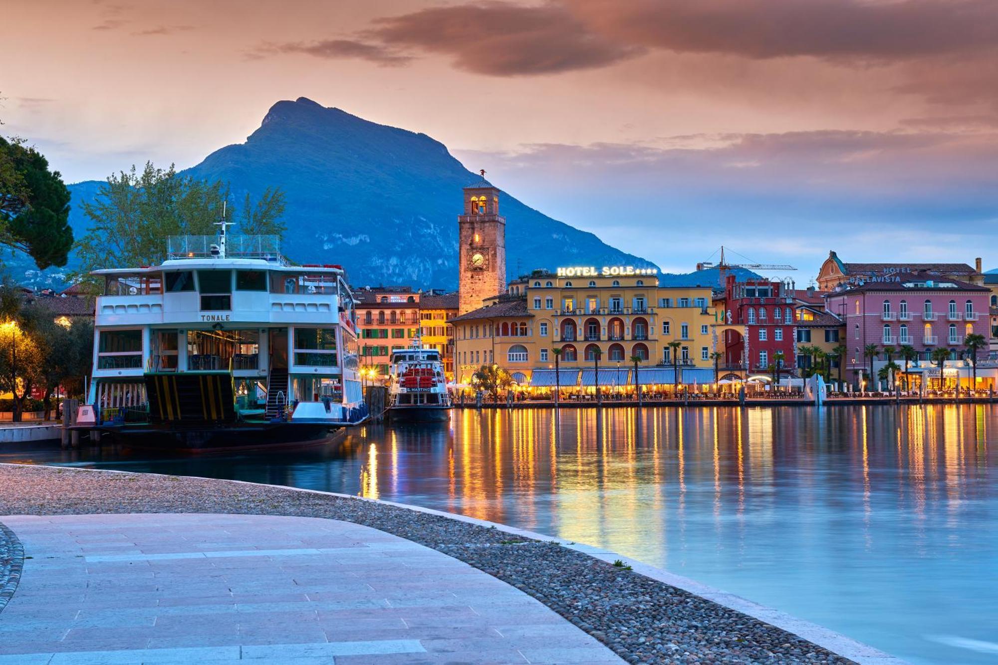 Life & View Luxury Apartment Riva del Garda
