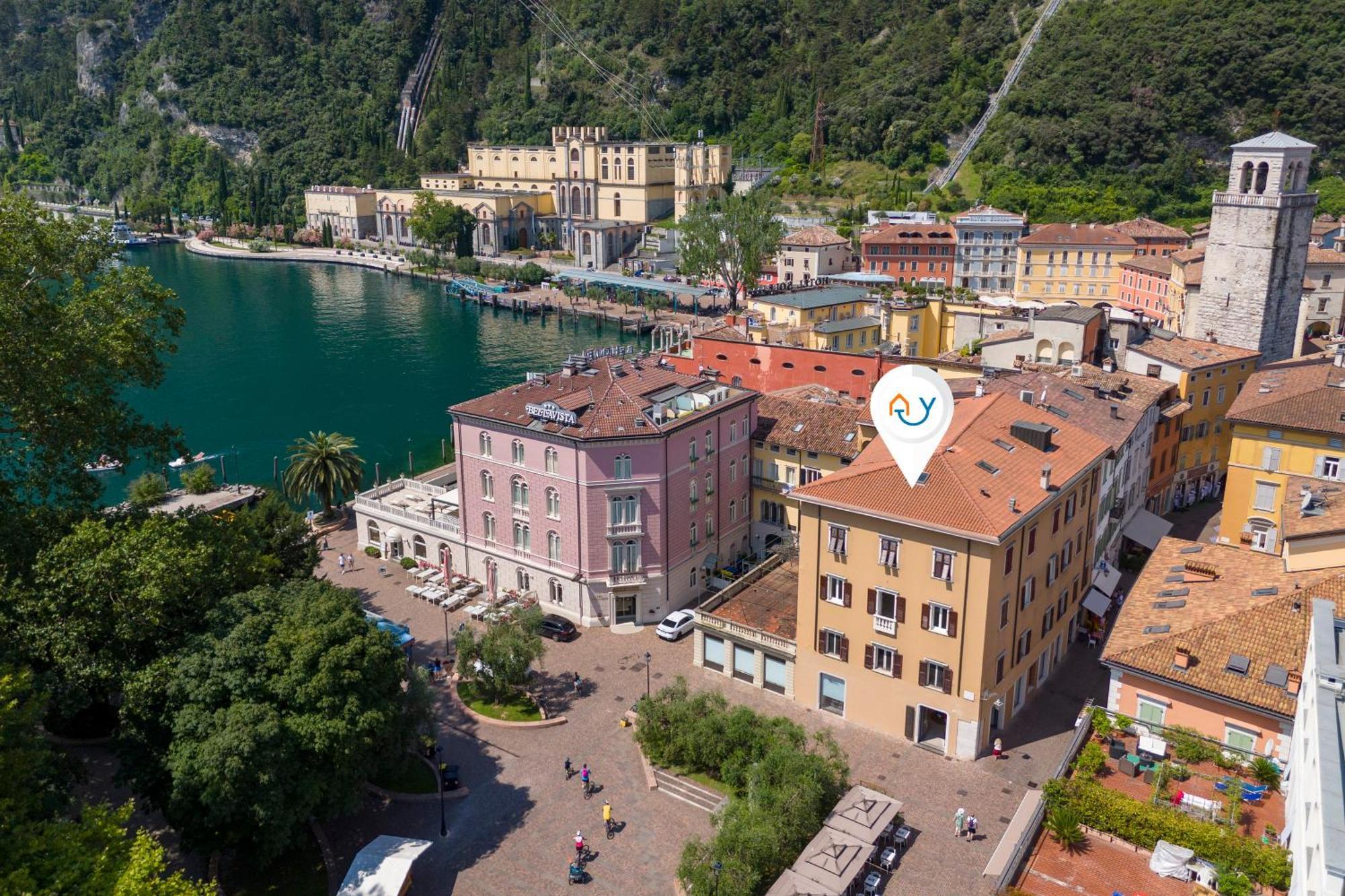 Apartment Life & View Luxury