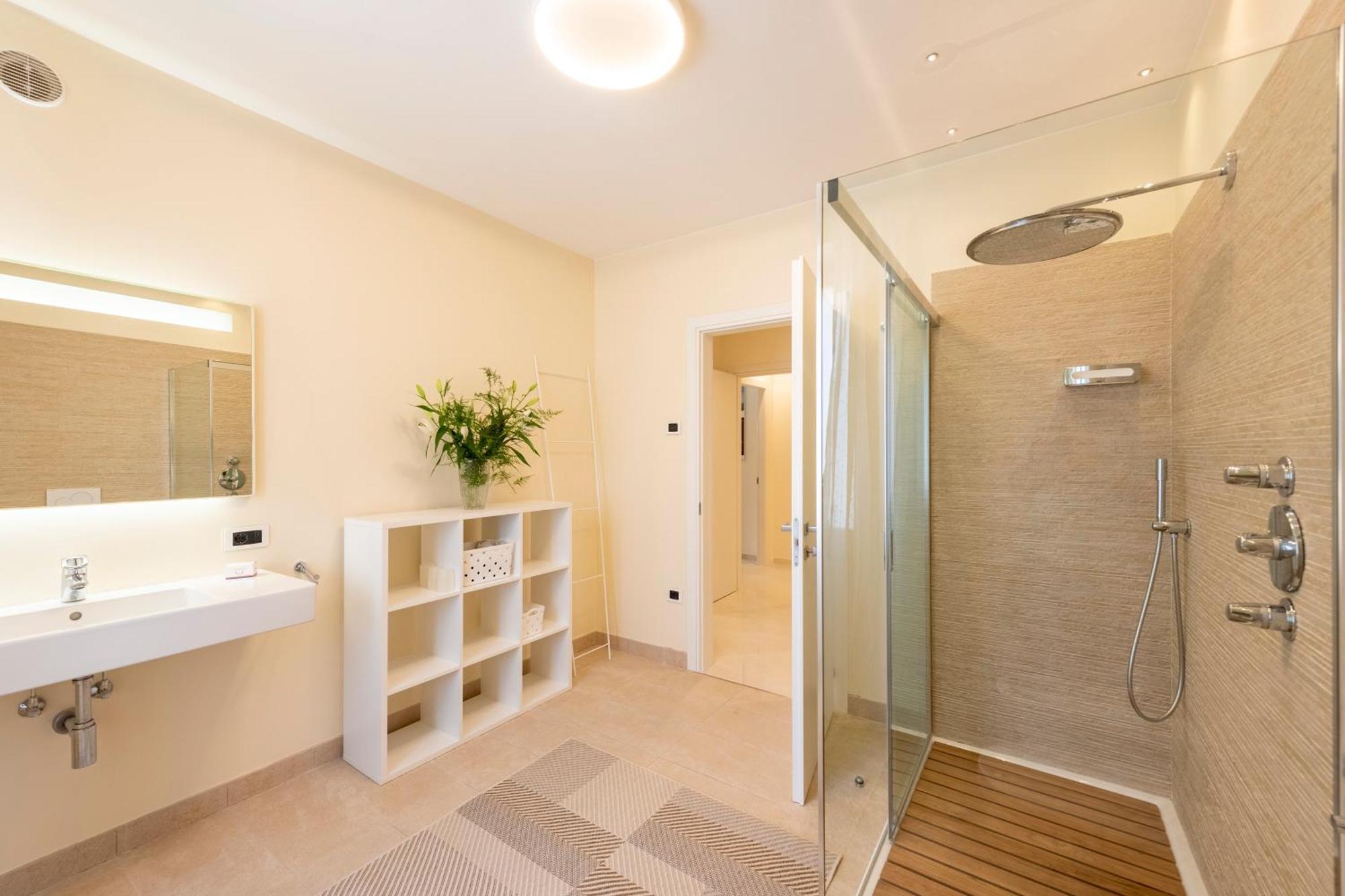 Apartment Life & View Luxury Riva del Garda