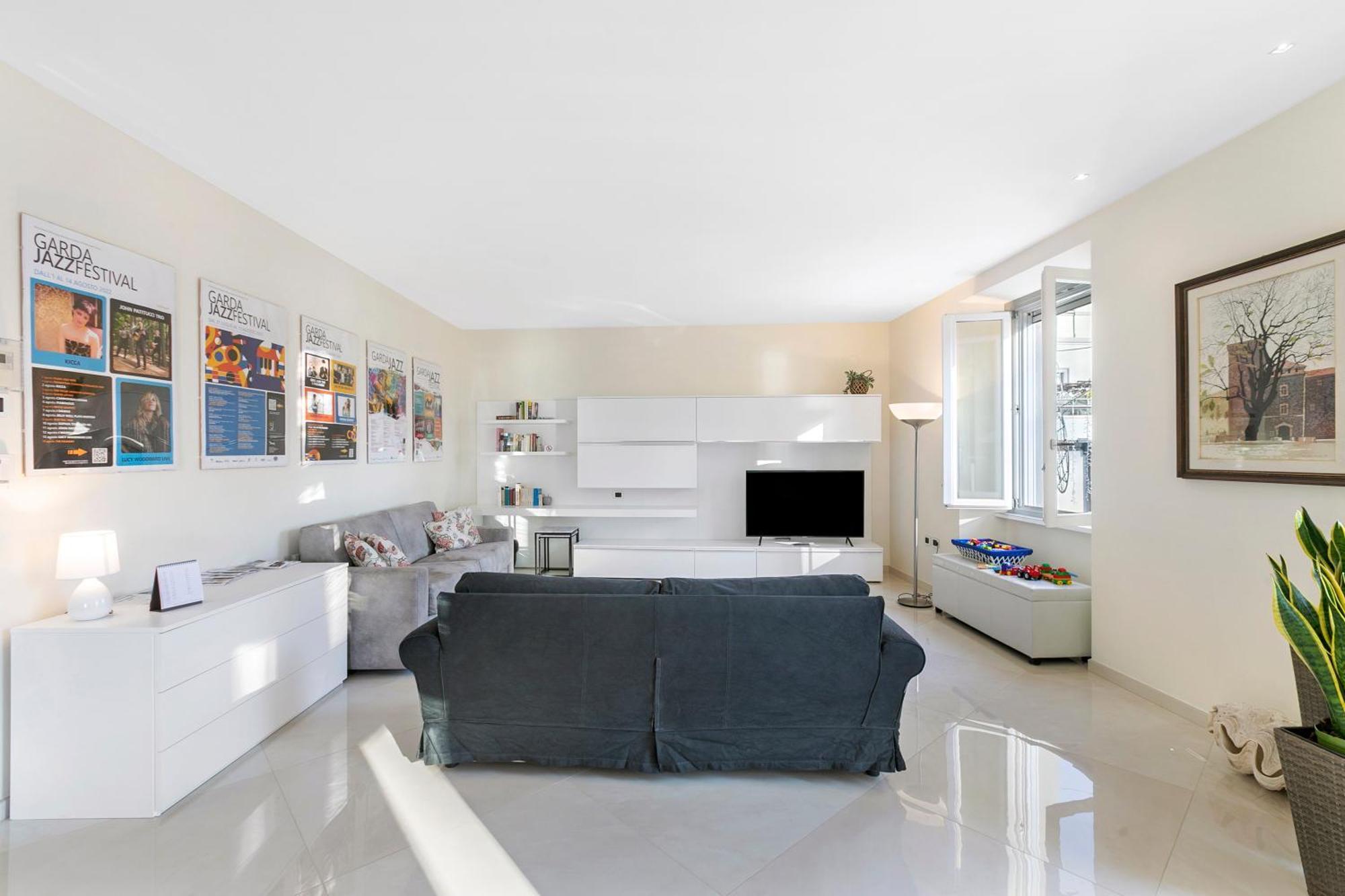 Apartment Life & View Luxury Riva del Garda